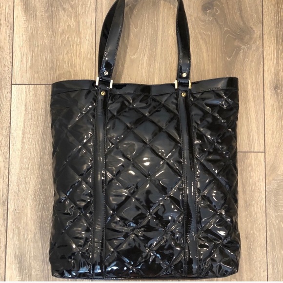Tory Burch Black Patent Leather Tote - Picture 4 of 16